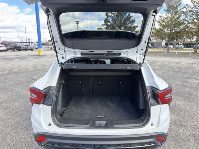 Used 2024 Chevrolet Trax RS image 41