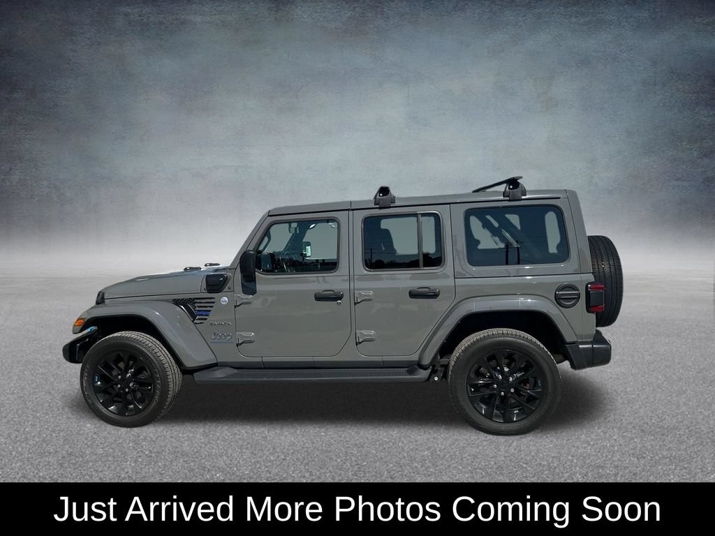 Used 2023 Jeep Wrangler Unlimited Sahara w/ Cold Weather Group AWD/4WD image 3