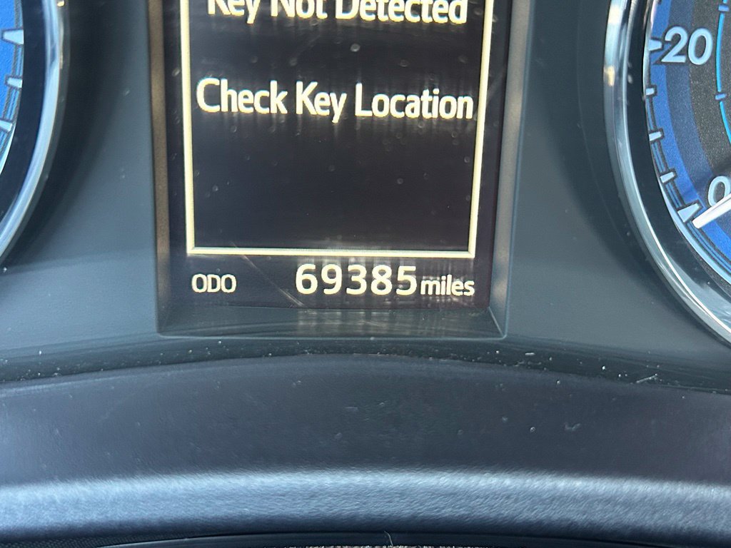 Used 2017 Toyota Corolla SE w/ SE Premium Package FWD image 14
