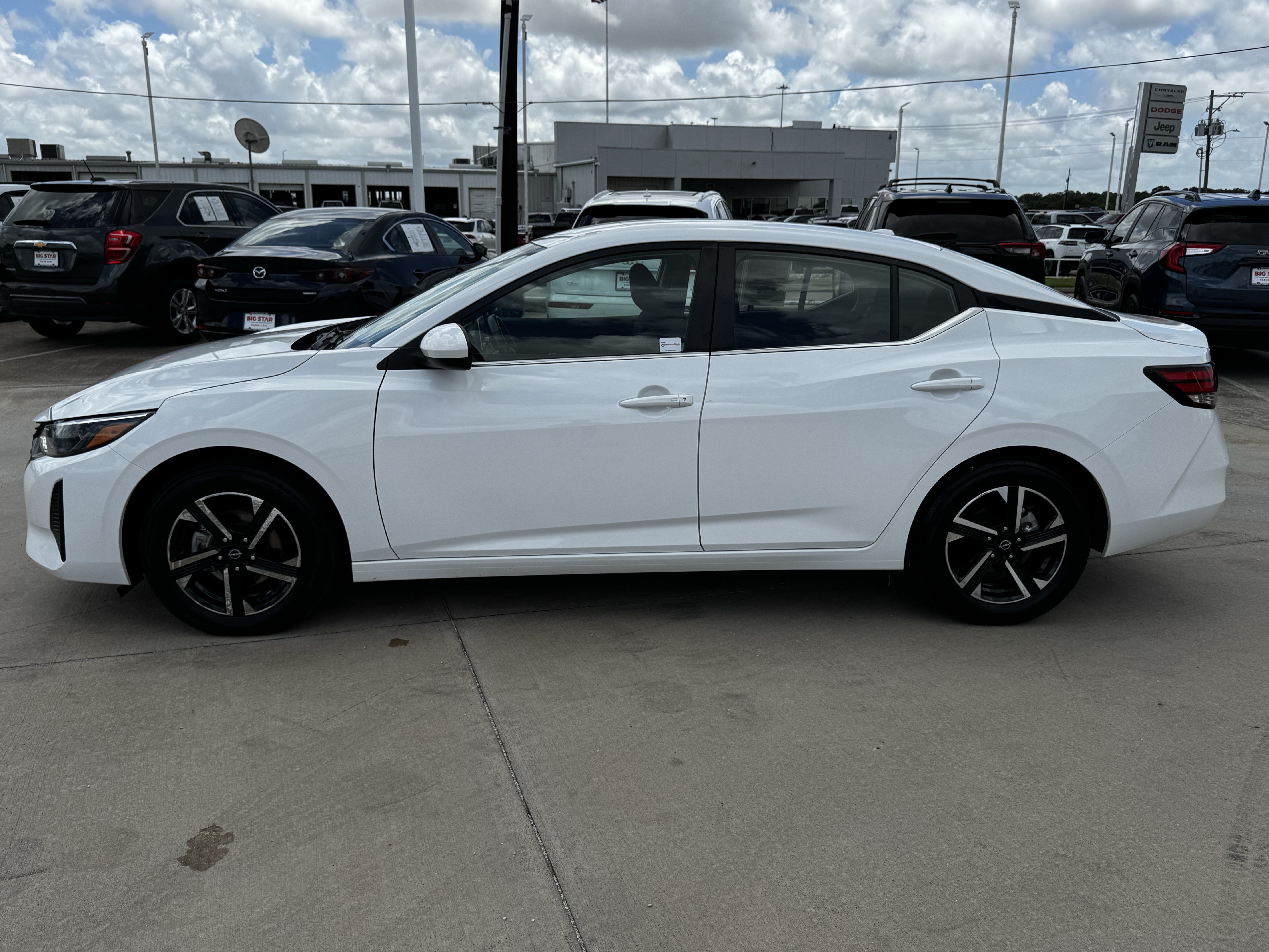 Used 2024 Nissan Sentra SV w/ All-Weather Package FWD image 7