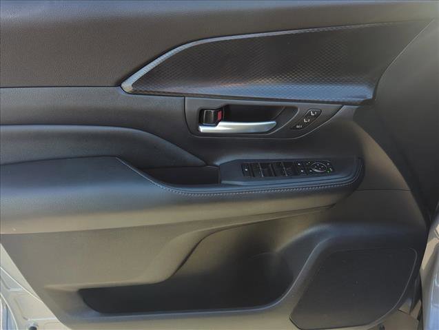 Used 2025 Toyota Grand Highlander AWD Hybrid image 8