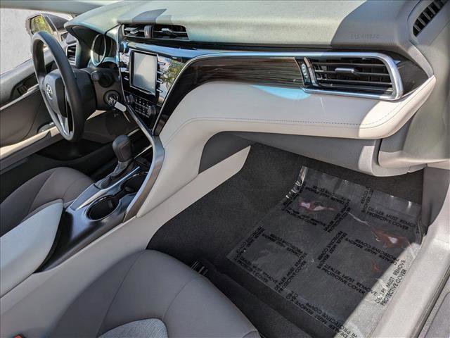 Used 2018 Toyota Camry LE FWD image 18