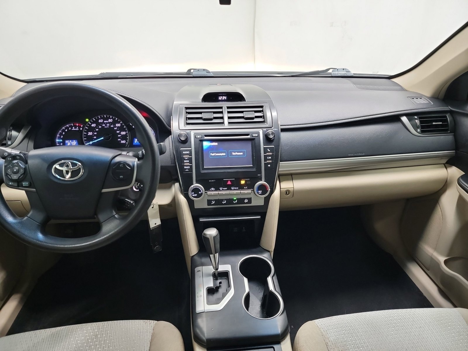 Used 2012 Toyota Camry LE image 15