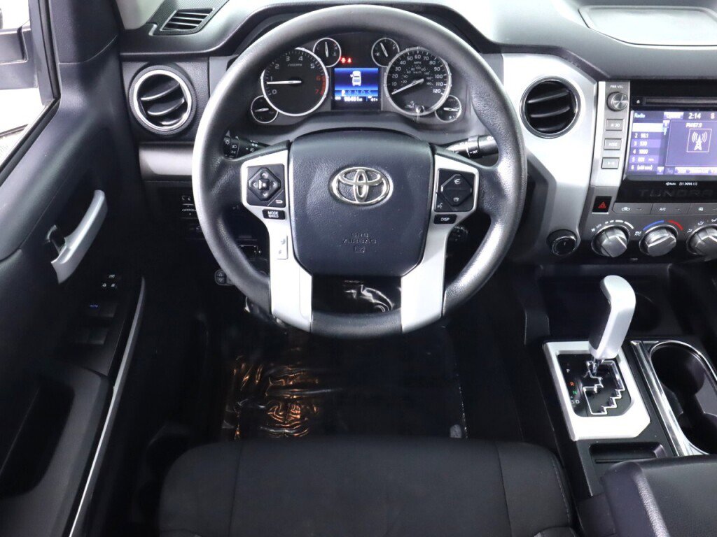 Used 2015 Toyota Tundra SR5 w/ SR5 Upgrade Package AWD/4WD image 31