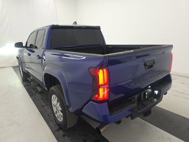 Used 2025 Toyota Tacoma SR5 RWD image 5