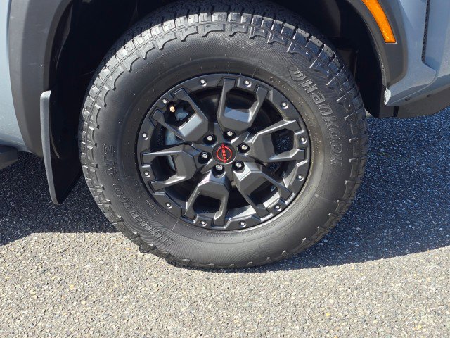 Certified 2023 Nissan Frontier PRO-4X w/ Pro Convenience Package AWD/4WD image 9
