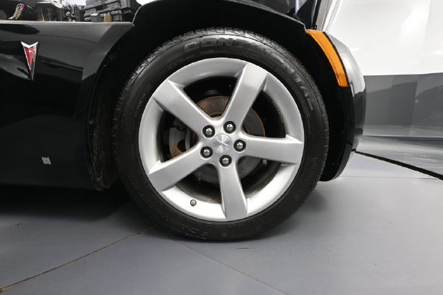 Used 2008 Pontiac Solstice GXP w/ Premium Package RWD image 12