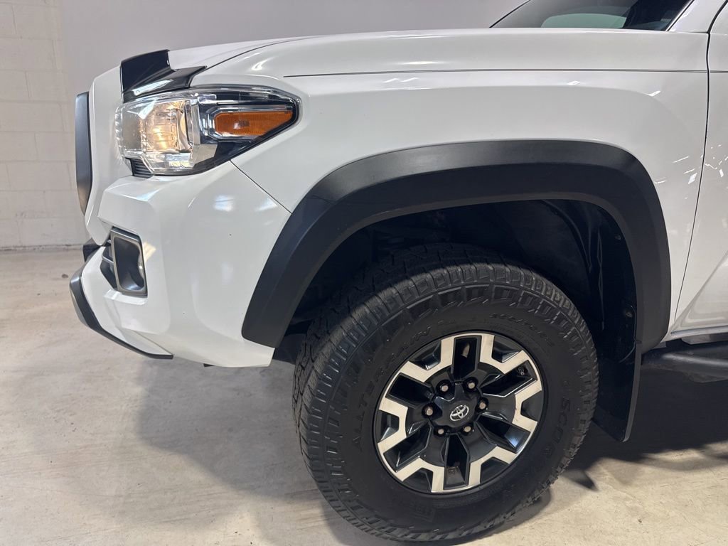 Used 2016 Toyota Tacoma TRD Off-Road w/ Towing Package RWD image 11