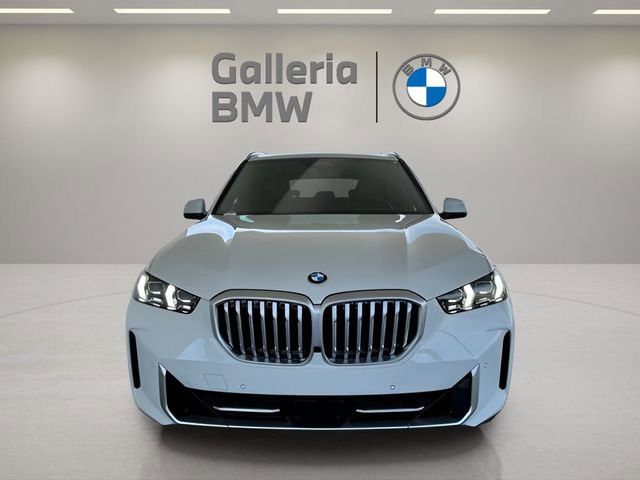 New 2026 BMW X5 xDrive40i w/ Premium Package AWD/4WD image 2