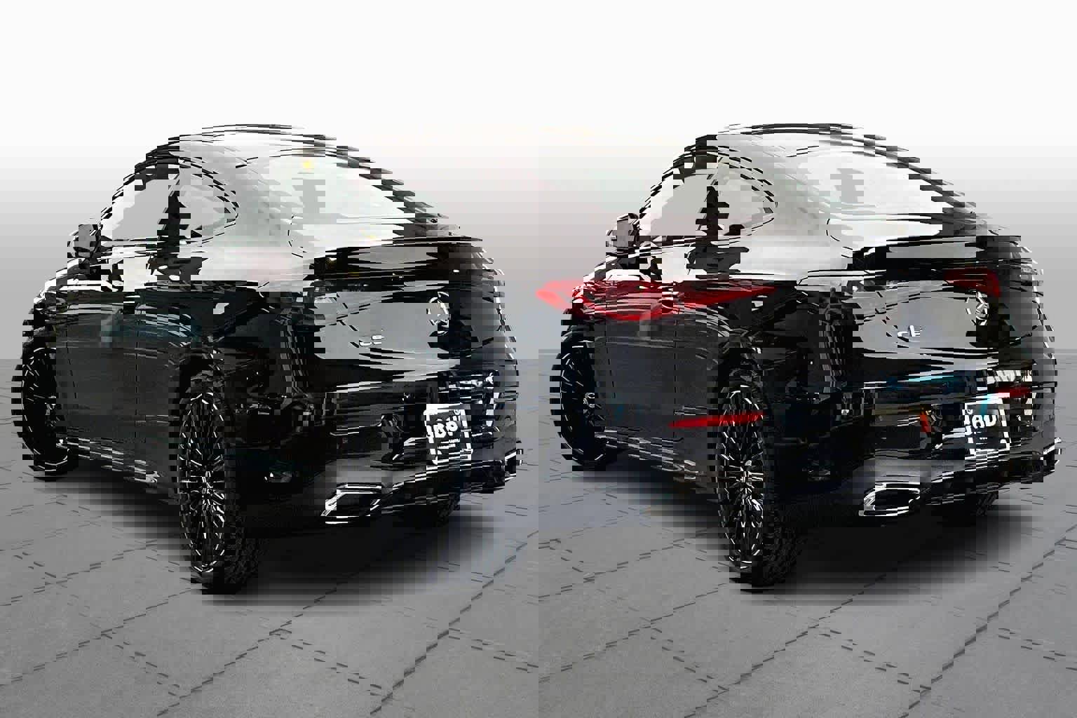 Used 2024 Mercedes-Benz CLE 300 4MATIC Coupe image 11