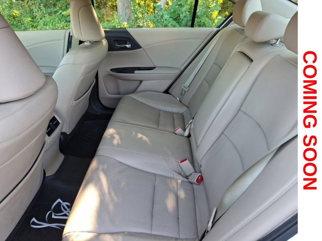 Used 2016 Honda Accord EX-L image 11
