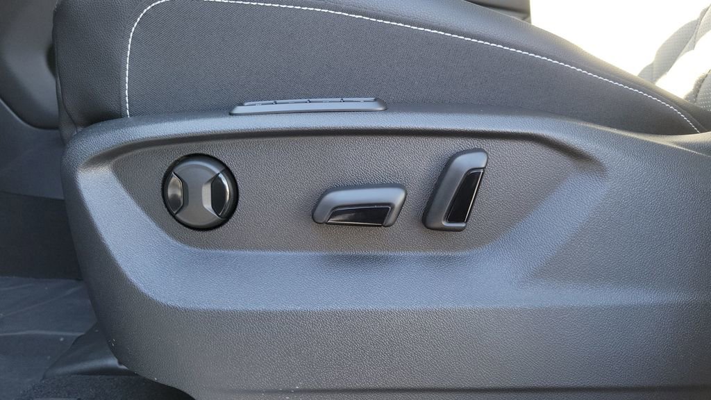 New 2026 Volkswagen Atlas SEL Premium R-Line image 24