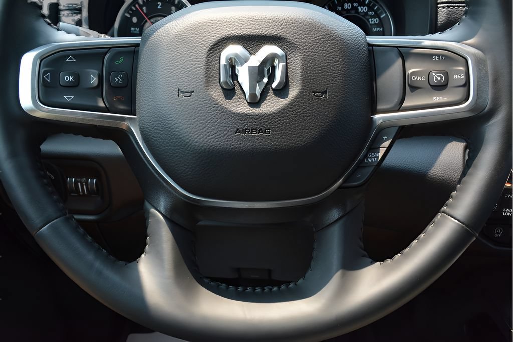 Used 2023 RAM 1500 Laramie AWD/4WD image 29