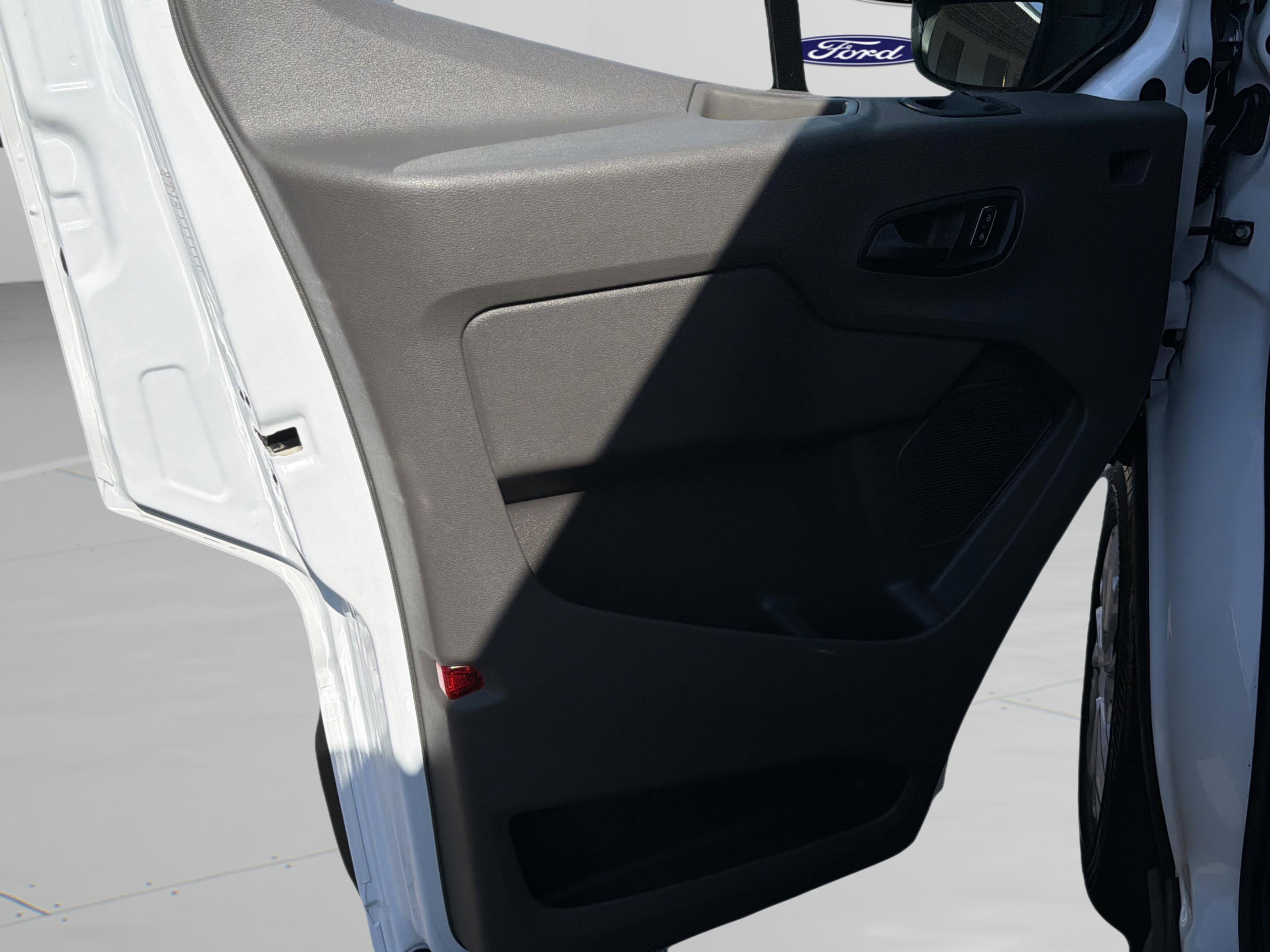Used 2024 Ford Transit 350 XLT RWD image 20
