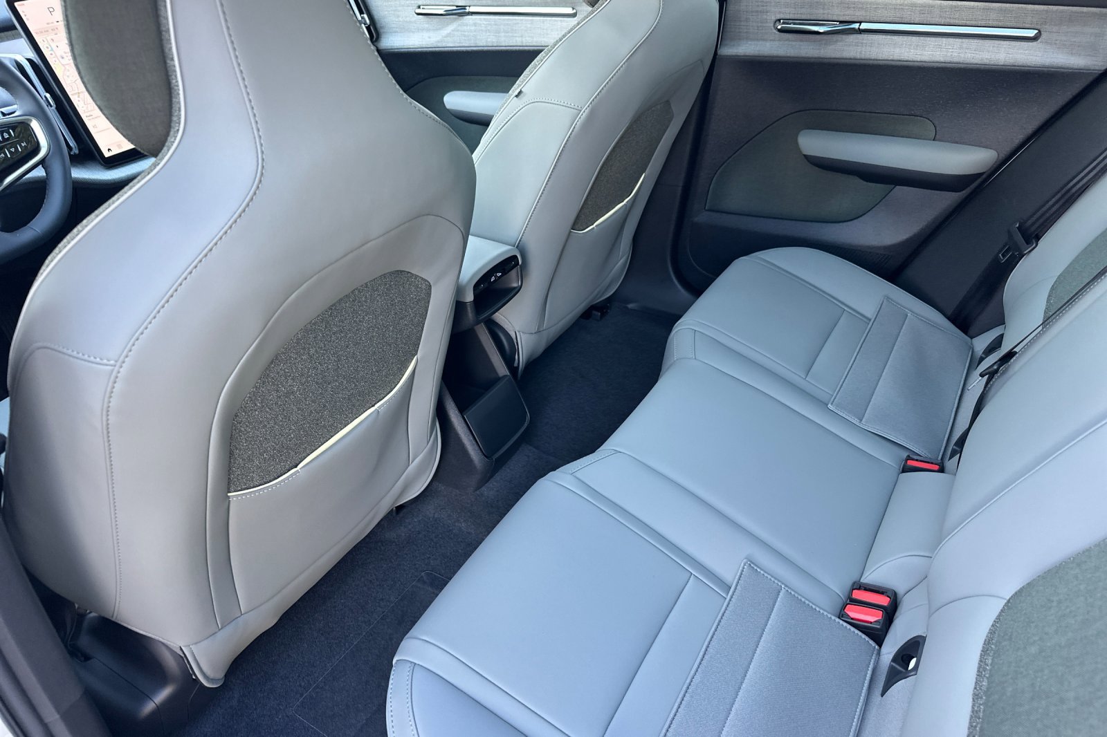 New 2026 Volvo EX30 Plus w/ Climate Package AWD/4WD image 10