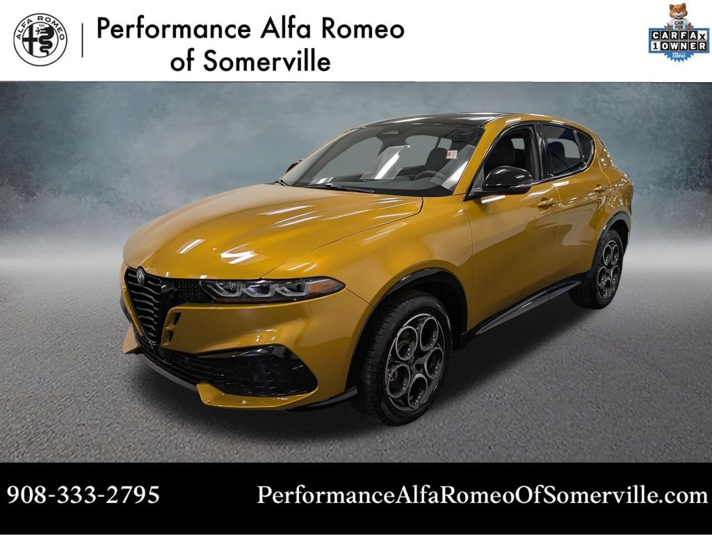 Used 2026 Alfa Romeo Tonale w/ Black Premium Package