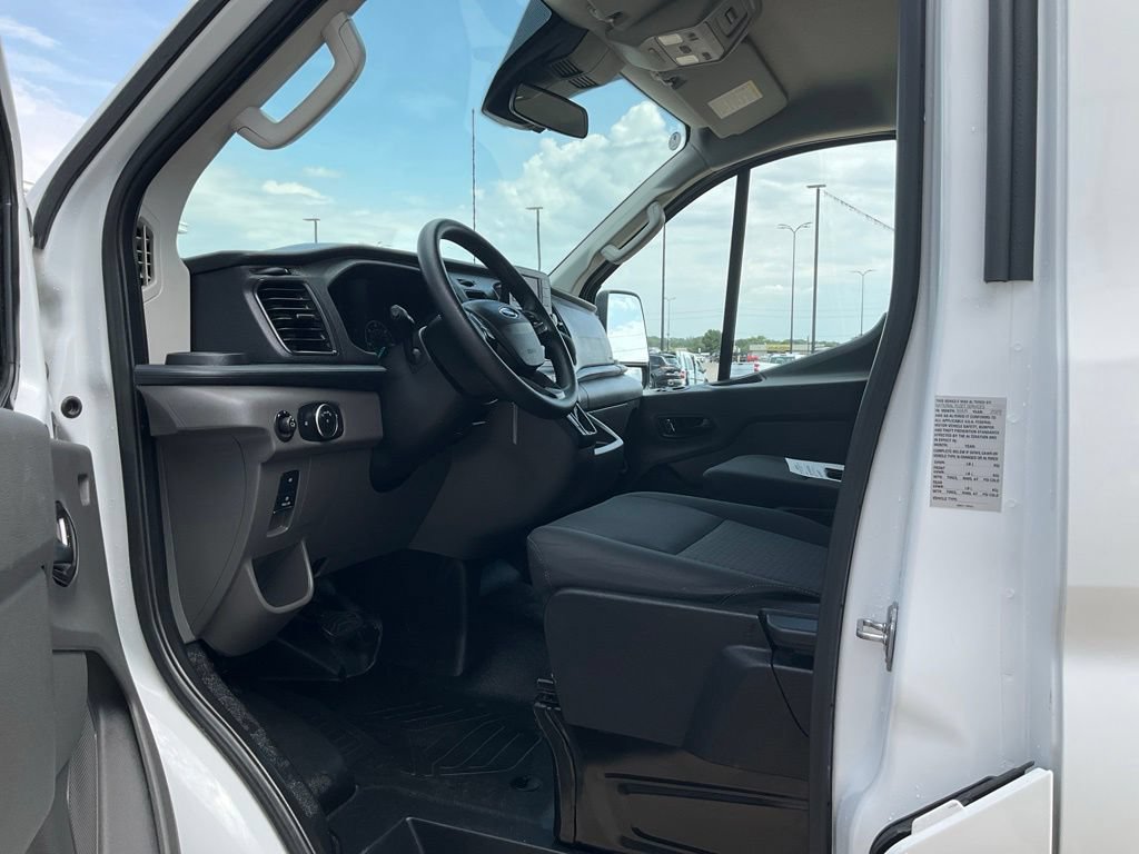 Used 2025 Ford Transit 250 Low Roof w/ Exterior Upgrade Package RWD image 2