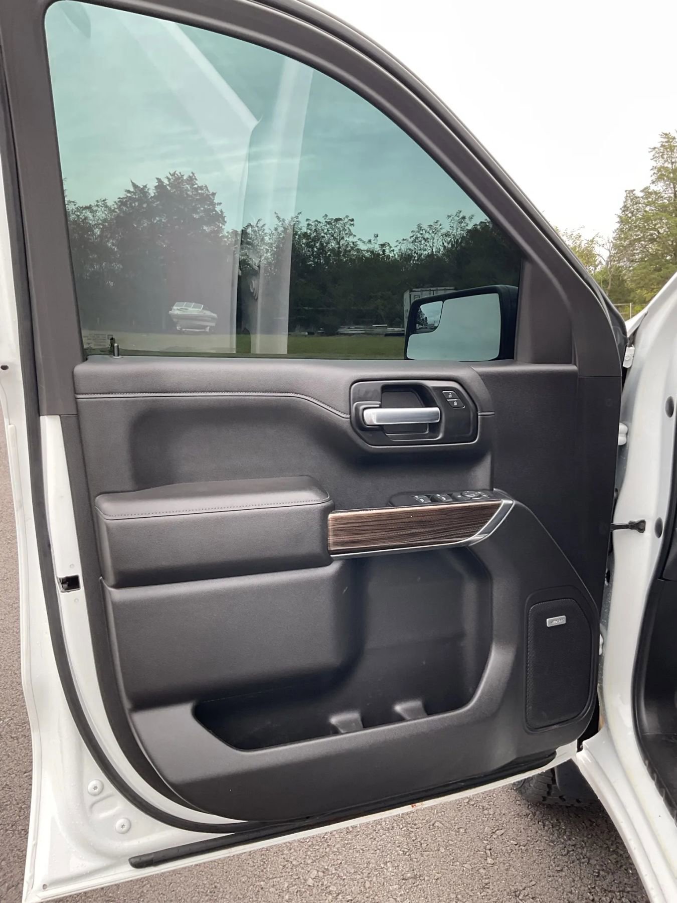 Used 2021 Chevrolet Silverado 1500 LT Trail Boss w/ Convenience Package II image 22
