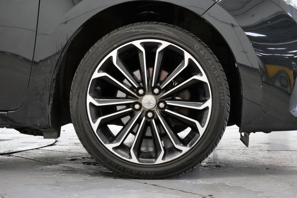 Used 2016 Toyota Corolla L FWD image 32