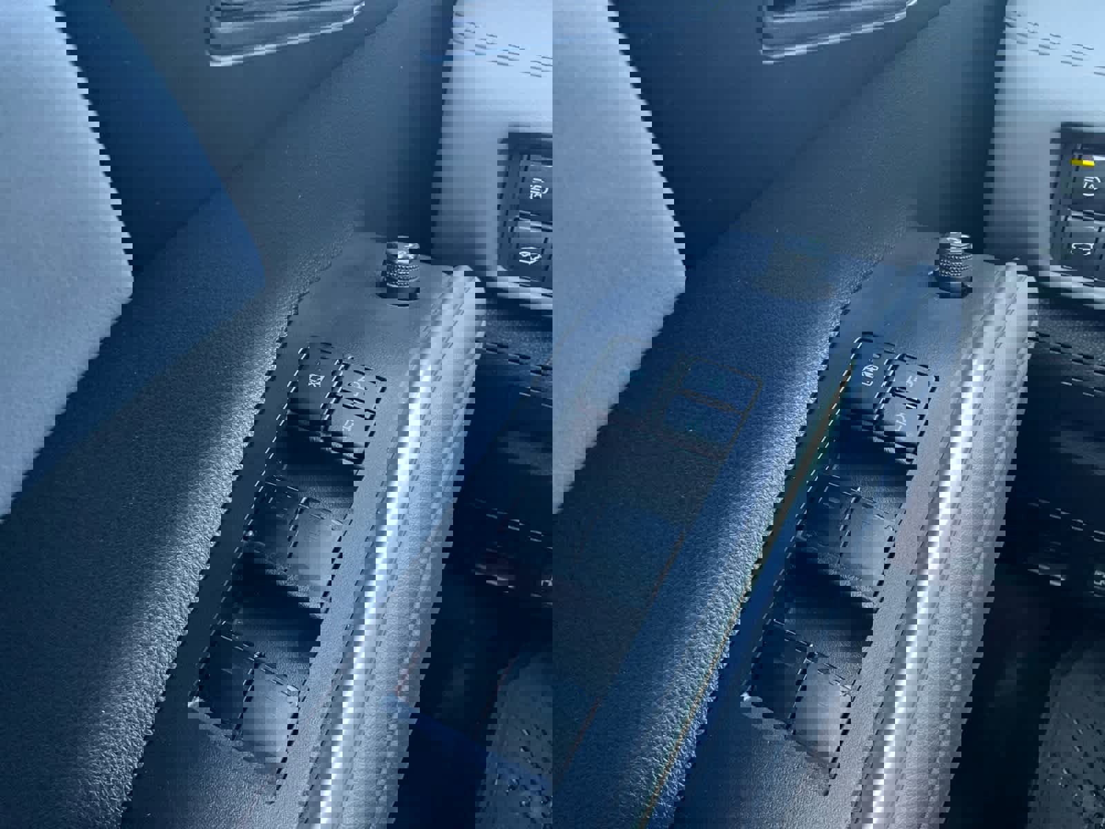 Used 2022 Toyota Highlander XLE image 24