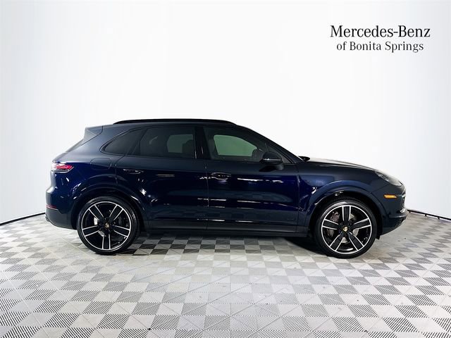 Used 2022 Porsche Cayenne AWD/4WD image 8