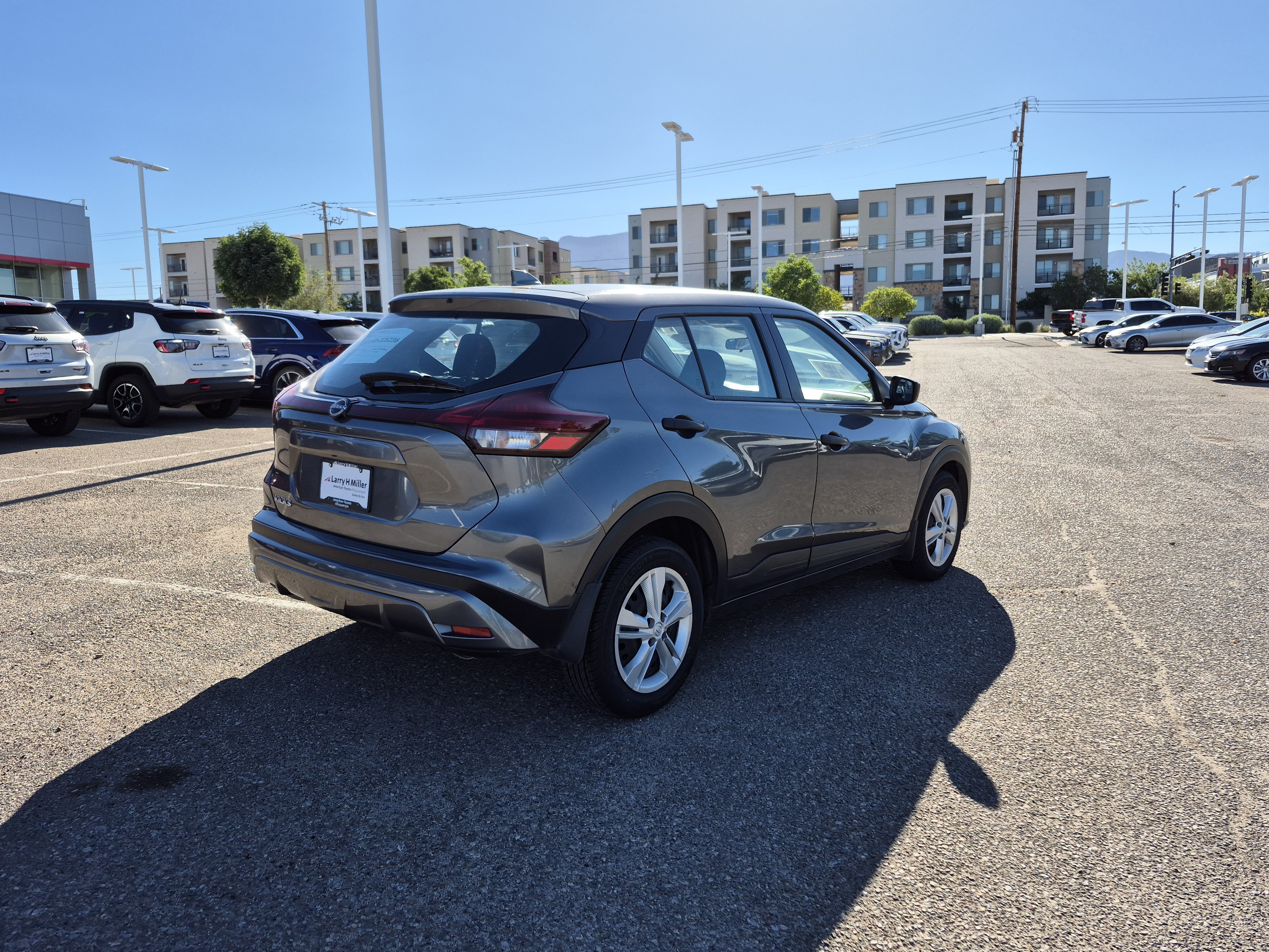 Used 2024 Nissan Kicks S FWD image 5