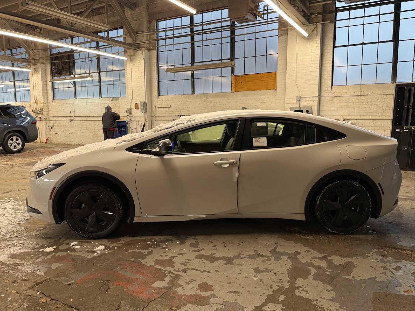 New 2026 Toyota Prius LE FWD image 2