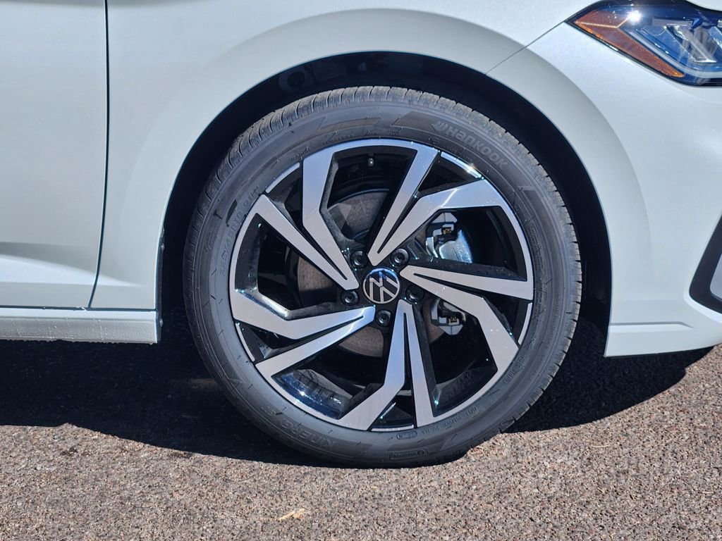 New 2026 Volkswagen Jetta SEL FWD image 30