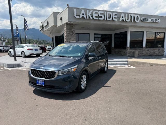 Used 2015 Kia Sedona LX FWD image 2