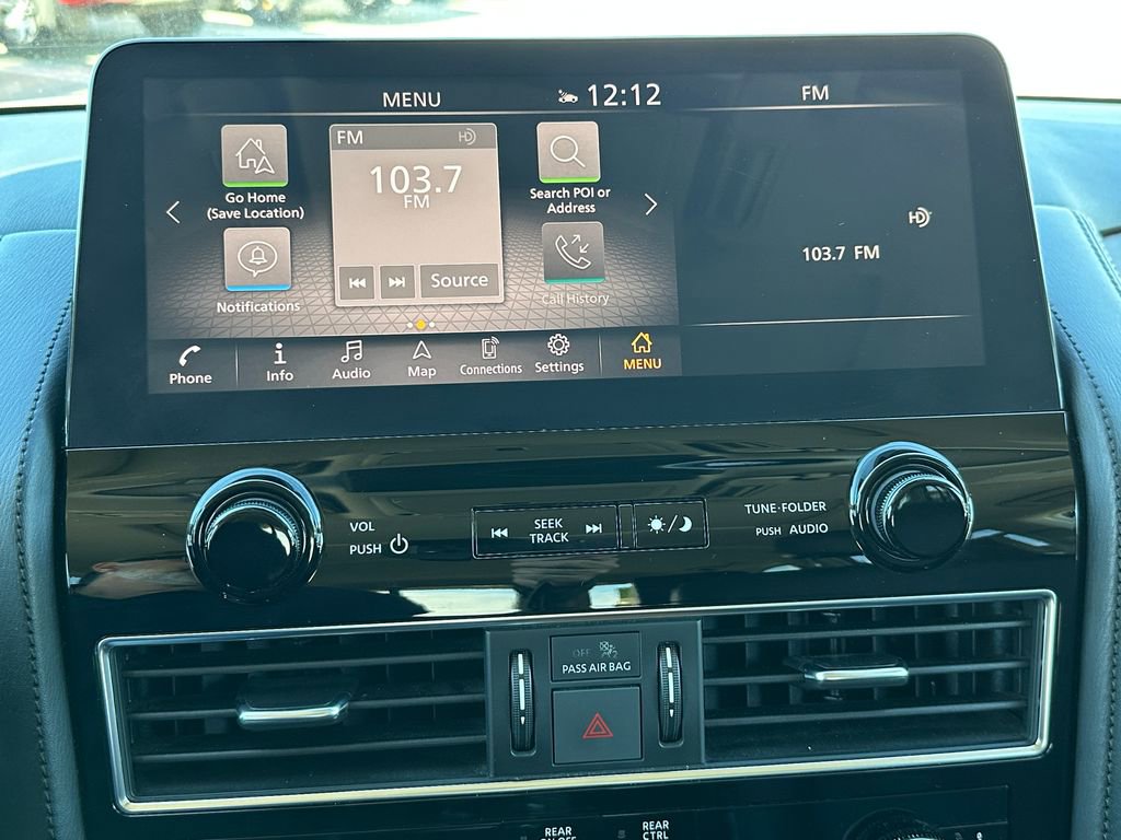 Used 2024 Nissan Armada SL w/ Captain's Chairs Package image 33