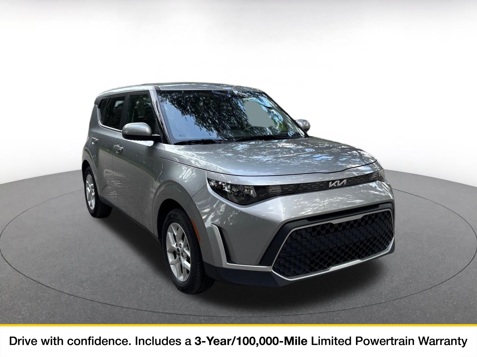 Used 2025 Kia Soul LX w/ LX Technology Package FWD image 1