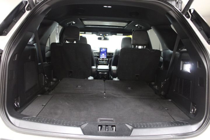 Used 2022 Ford Explorer ST w/ Equipment Group 401A image 14