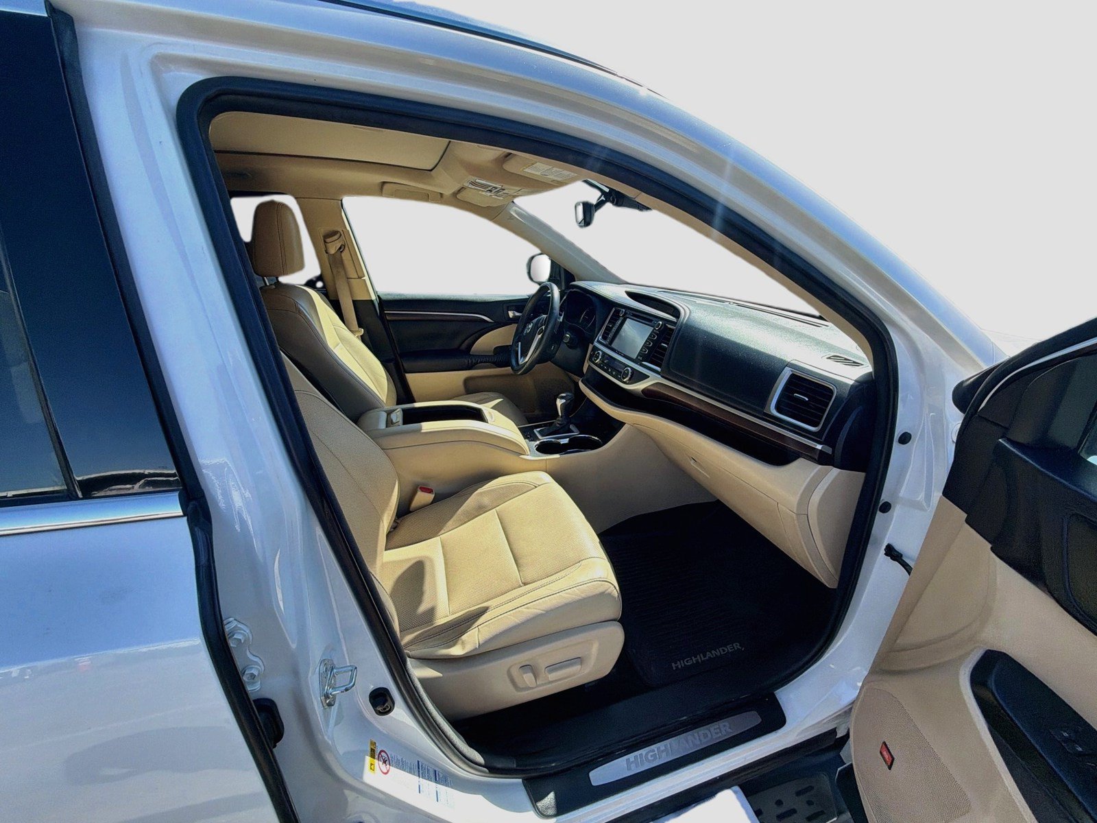 Used 2016 Toyota Highlander Limited Platinum AWD/4WD image 21