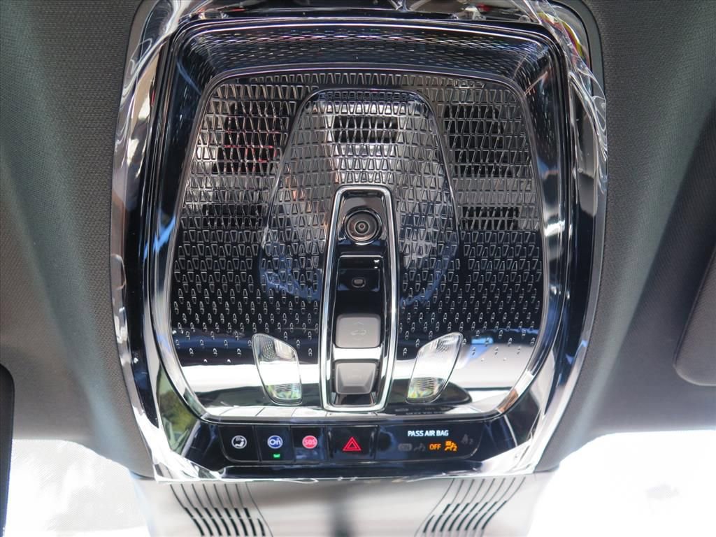 New 2026 Cadillac Vistiq Luxury image 21