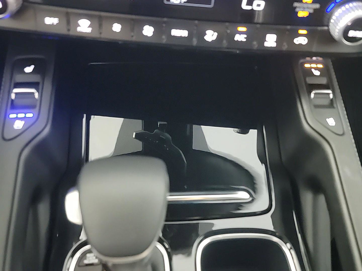 Used 2025 Kia Telluride SX Prestige X-Line AWD/4WD image 34