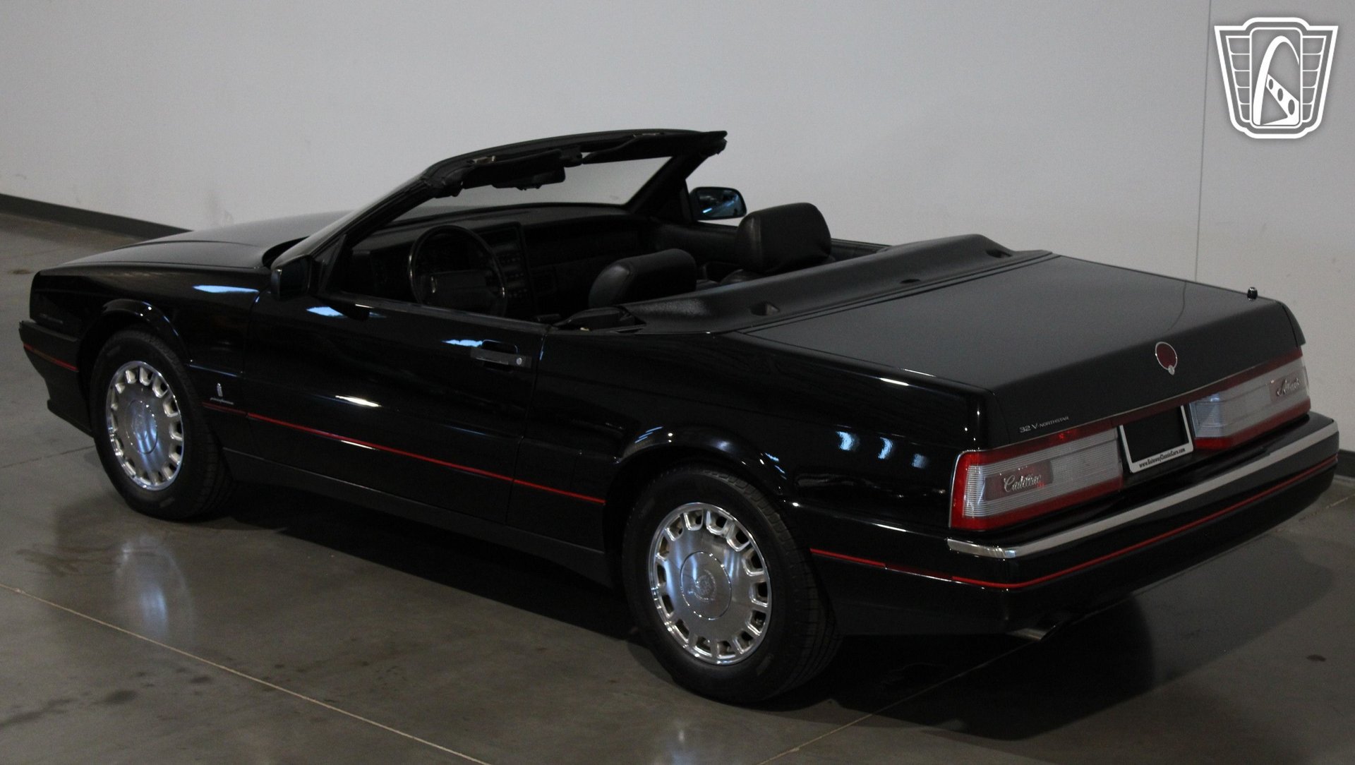 Used 1993 Cadillac Allante FWD image 27