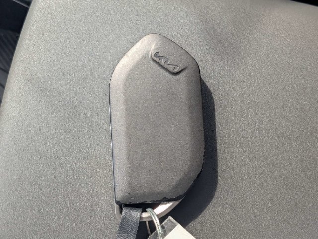 Certified 2025 Kia K4 EX FWD image 29