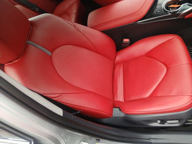 Used 2018 Toyota Camry XSE FWD image 23