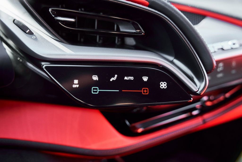 Used 2023 Ferrari SF90 Stradale image 64