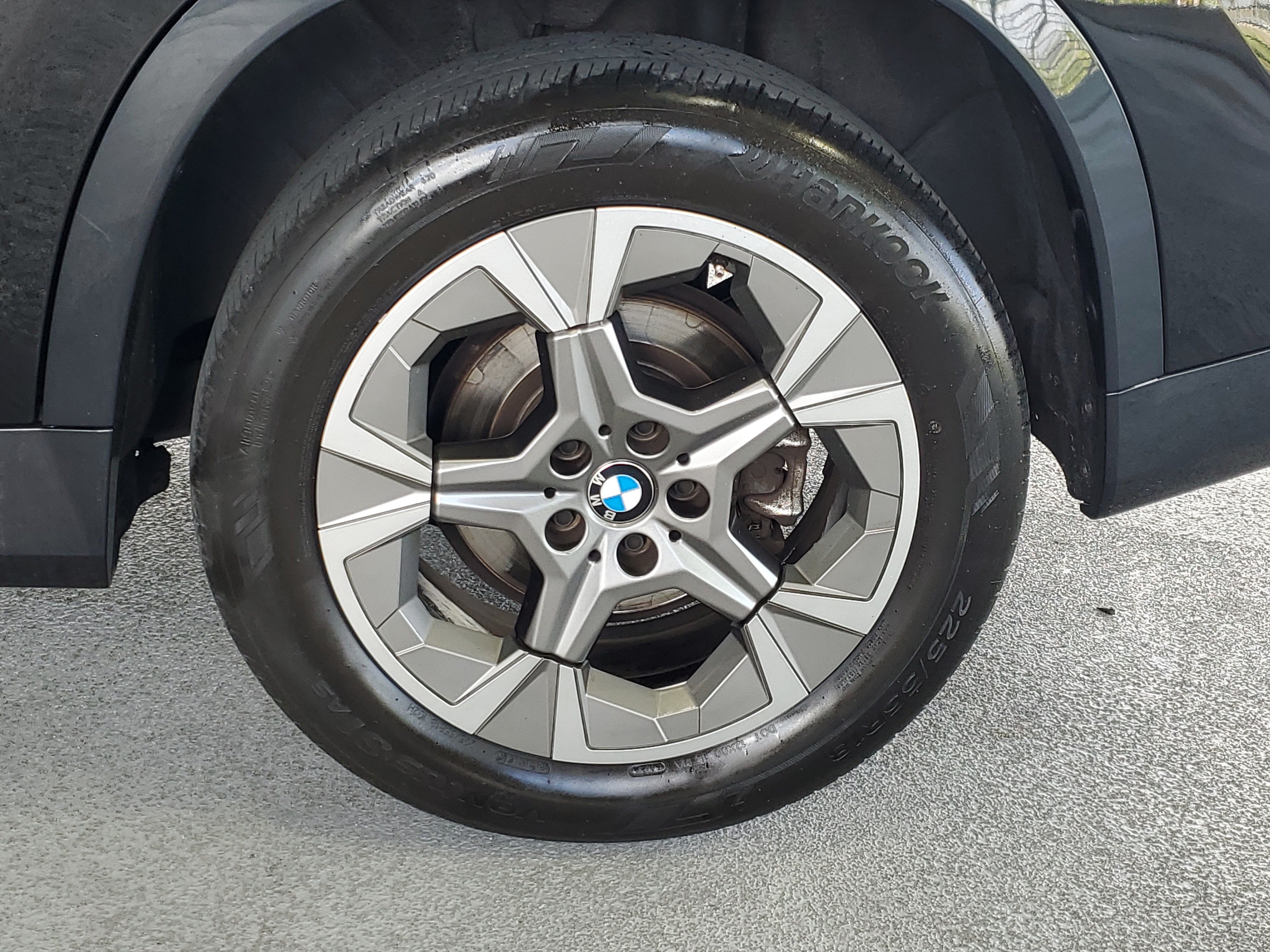 Used 2025 BMW X1 xDrive28i AWD/4WD image 12