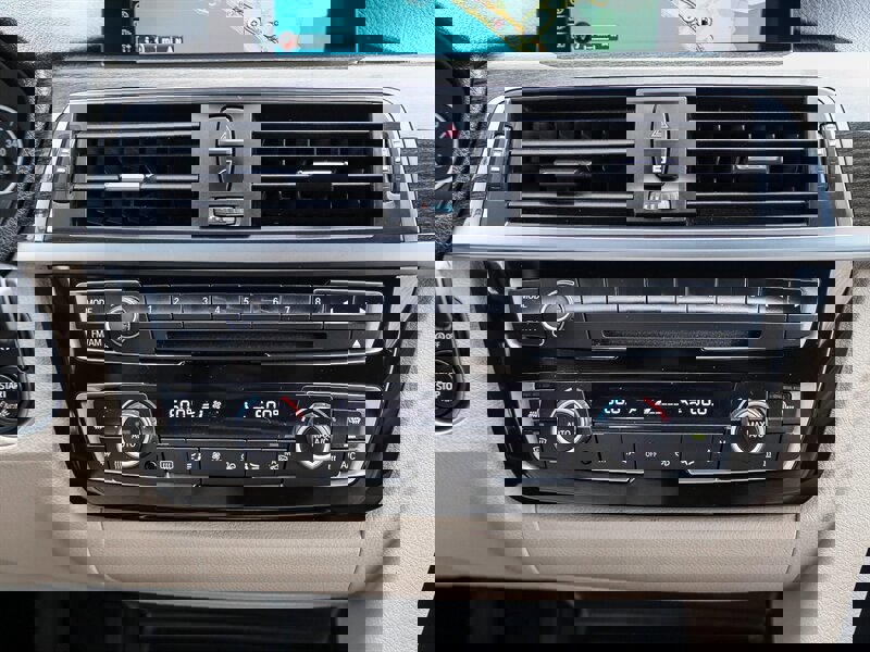 Used 2016 BMW 328i xDrive Wagon image 17