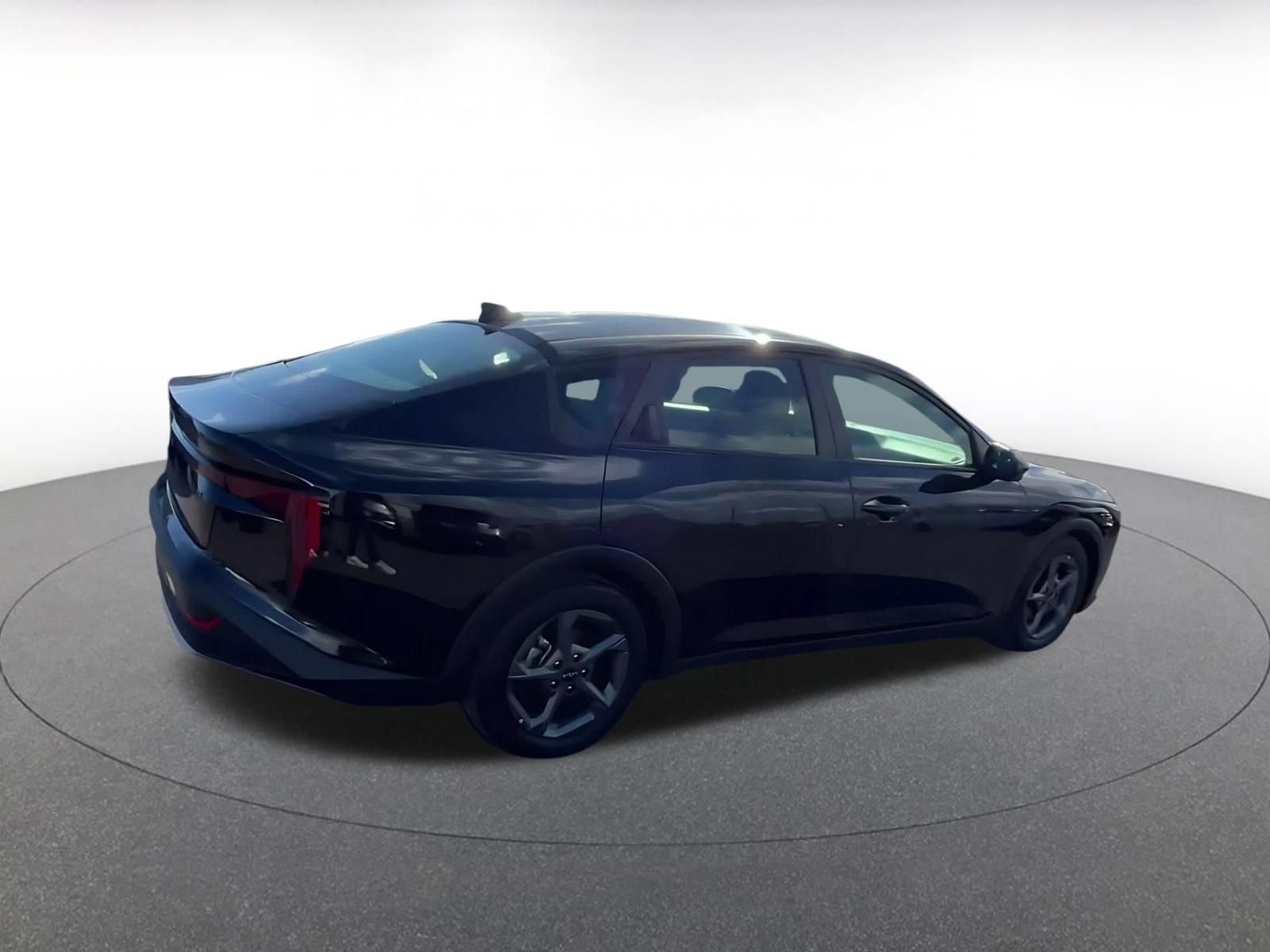 Used 2025 Kia K4 FWD image 17