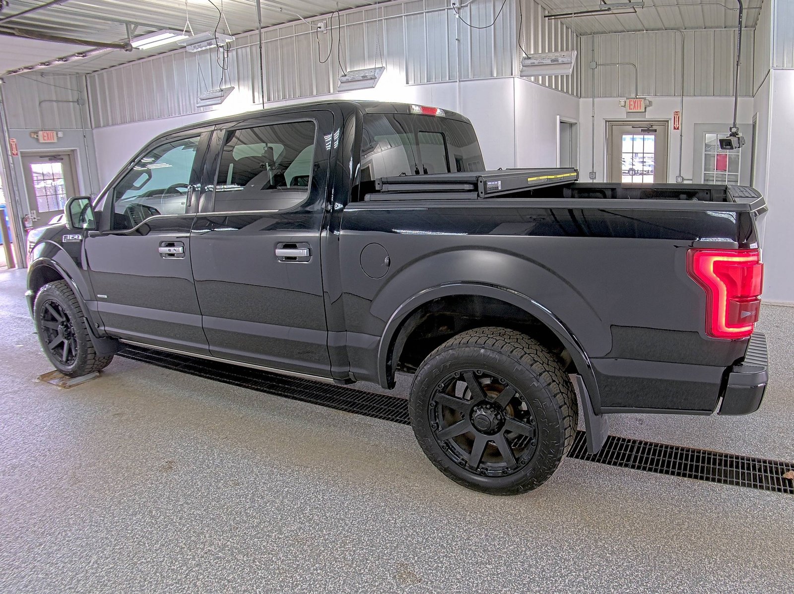 Used 2017 Ford F150 Limited AWD/4WD image 6