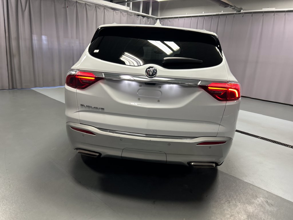Used 2023 Buick Enclave Essence FWD image 6