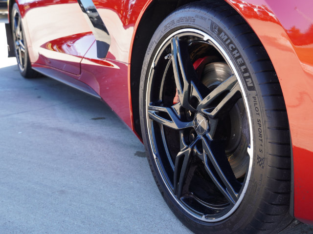 Used 2021 Chevrolet Corvette Stingray Premium Conv w/ Z51 Performance Package RWD image 20