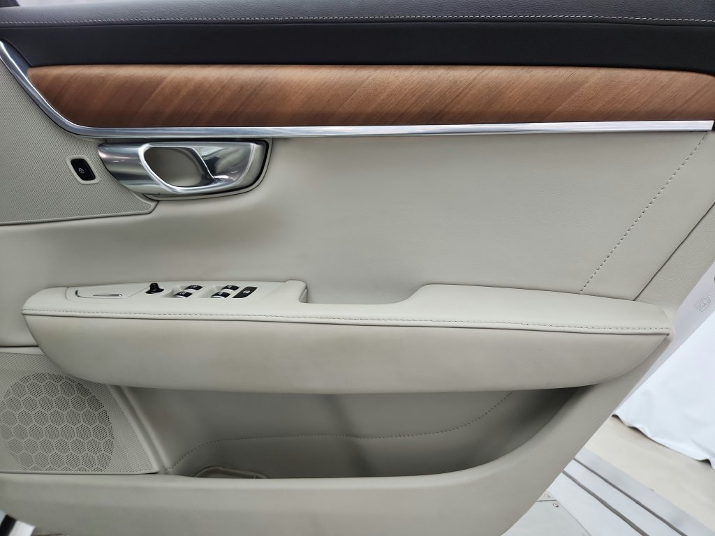 Used 2020 Volvo S90 T6 Inscription AWD/4WD image 34