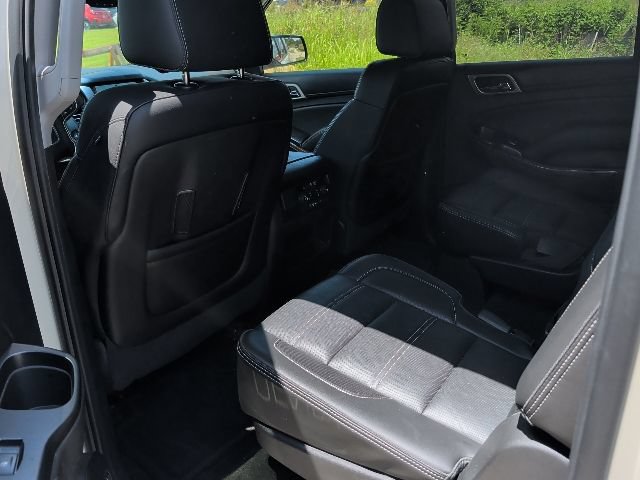 Used 2015 GMC Yukon XL Denali w/ Premium Package AWD/4WD image 49