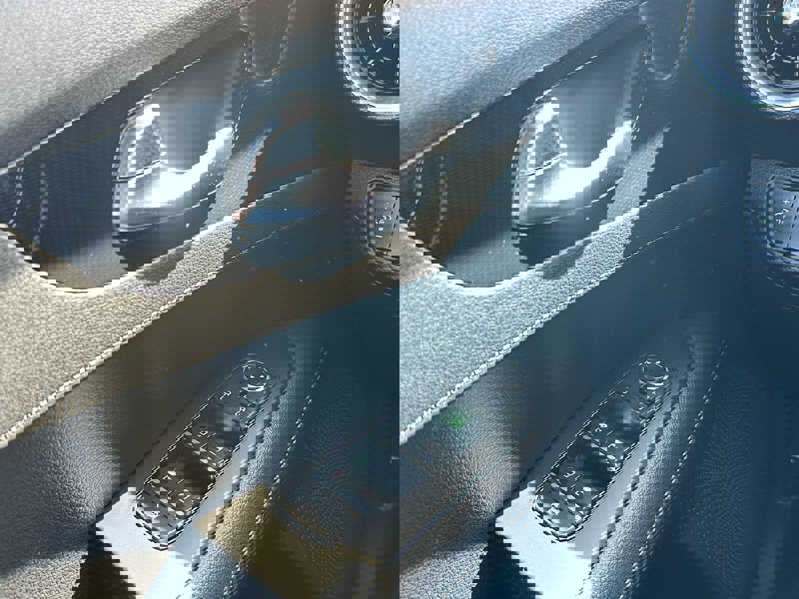 Used 2023 Kia Forte GT-Line w/ GT-Line Premium Package image 31