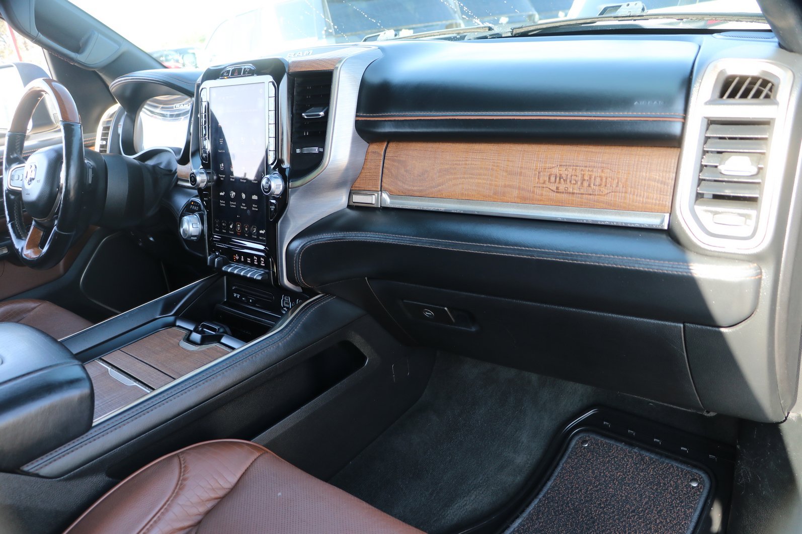 Used 2019 RAM 1500 Limited AWD/4WD image 36