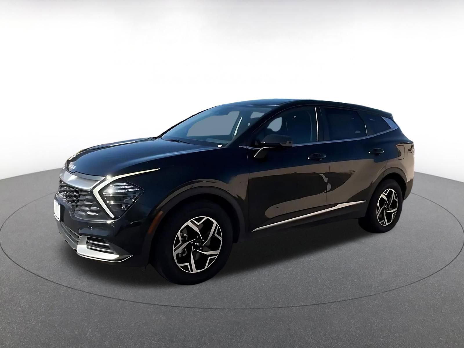 Used 2025 Kia Sportage LX FWD image 8
